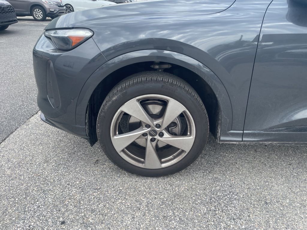 Used 2025 Audi Q5 Premium Plus w/ Premium Plus image 3