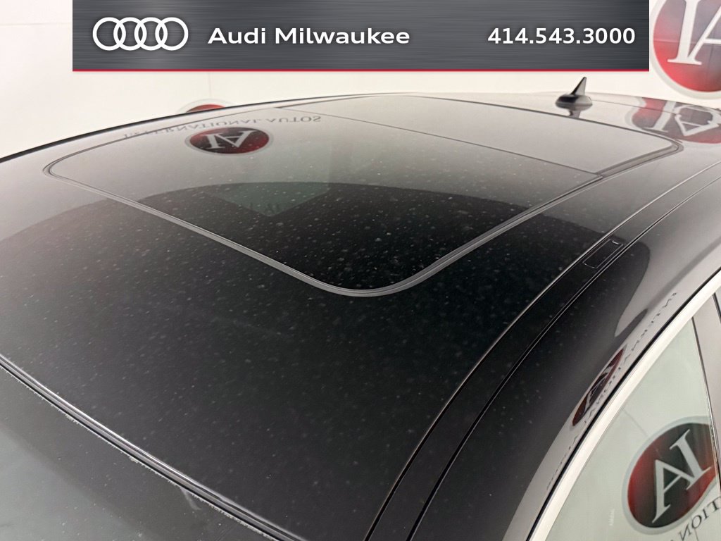 Used 2021 Maserati Levante AWD/4WD image 11