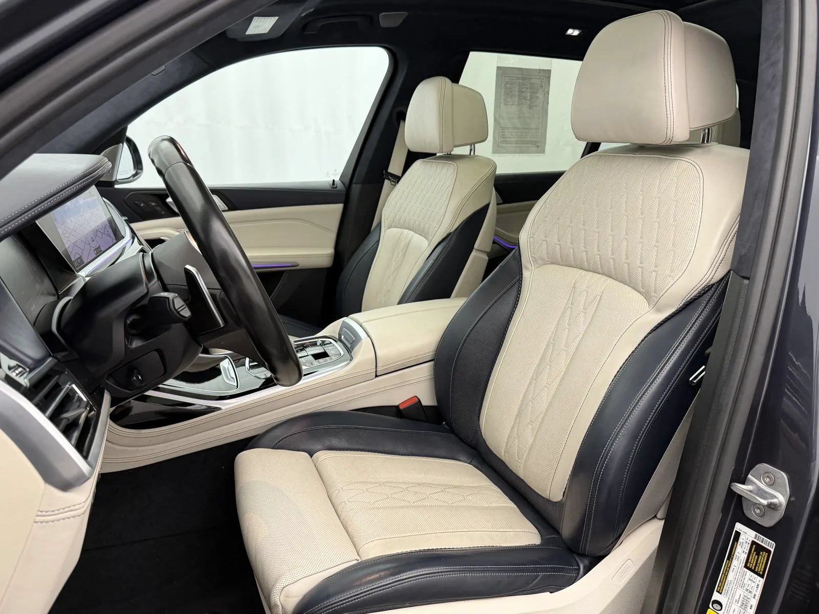 Used 2020 BMW X7 M50i w/ Executive Package AWD/4WD image 9