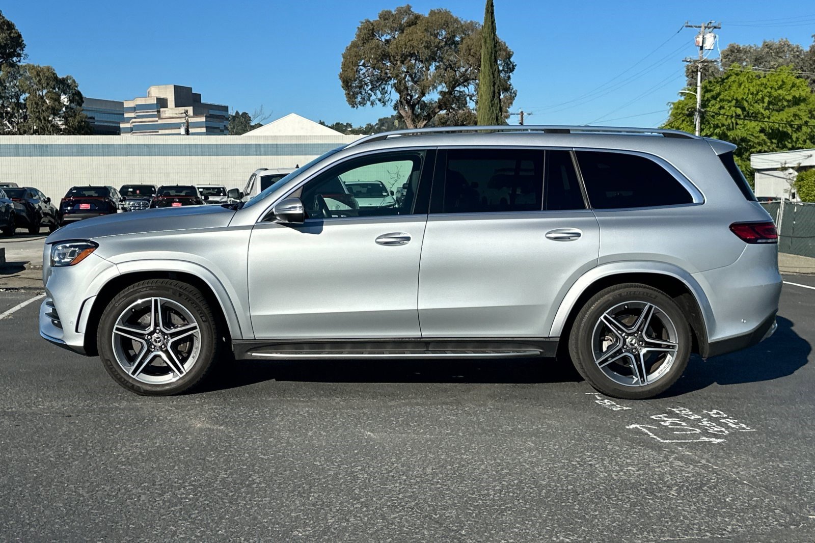 Used 2023 Mercedes-Benz GLS 450 450 image 2