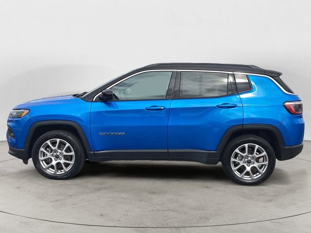 Certified 2025 Jeep Compass Limited image 2