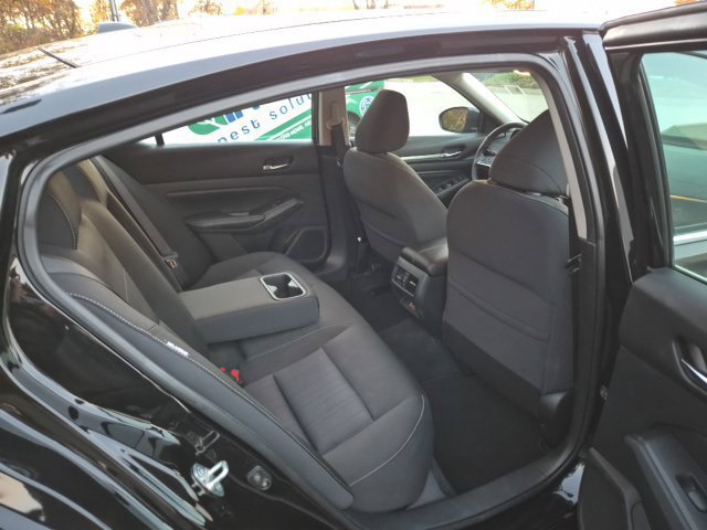Used 2019 Nissan Altima 2.5 SV AWD/4WD image 12