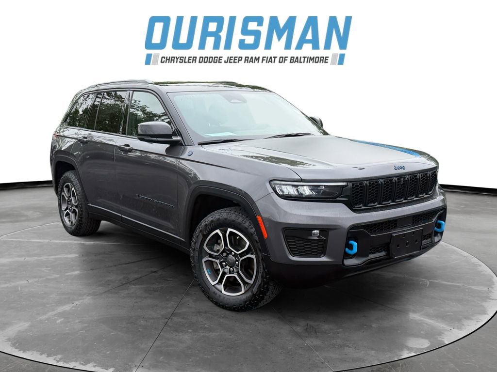 Used 2023 Jeep Grand Cherokee Trailhawk w/ Luxury Tech Group III AWD/4WD image 1