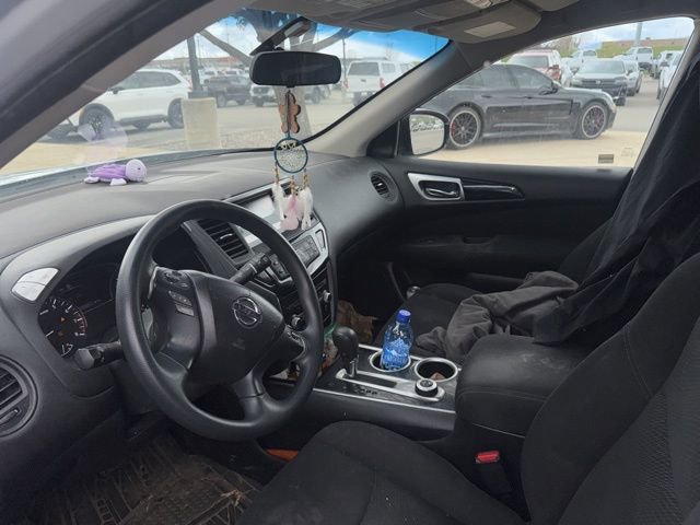 Used 2016 Nissan Pathfinder S AWD/4WD image 13