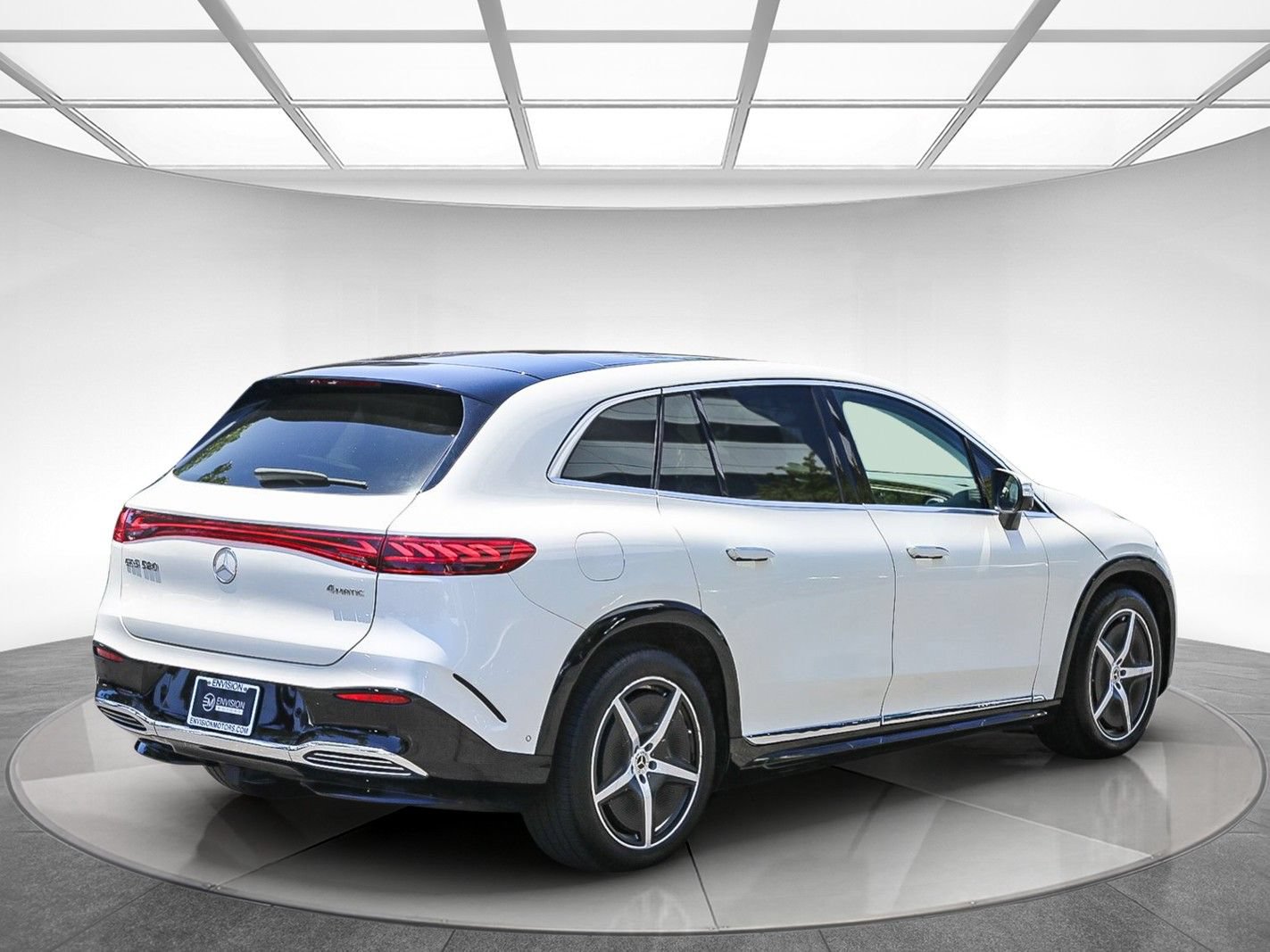 Used 2023 Mercedes-Benz EQS 580 4MATIC SUV image 4