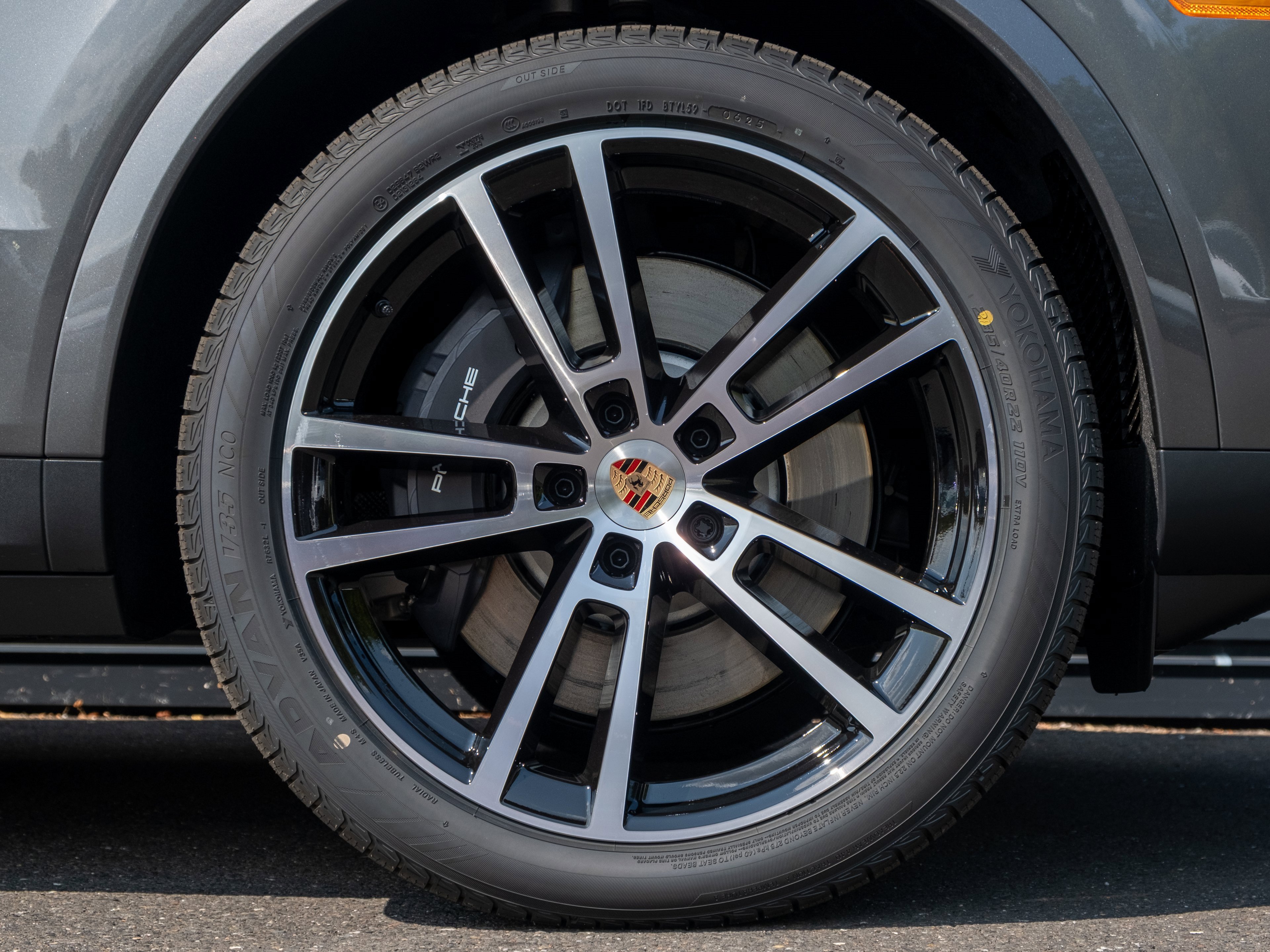 New 2026 Porsche Cayenne E-Hybrid image 15