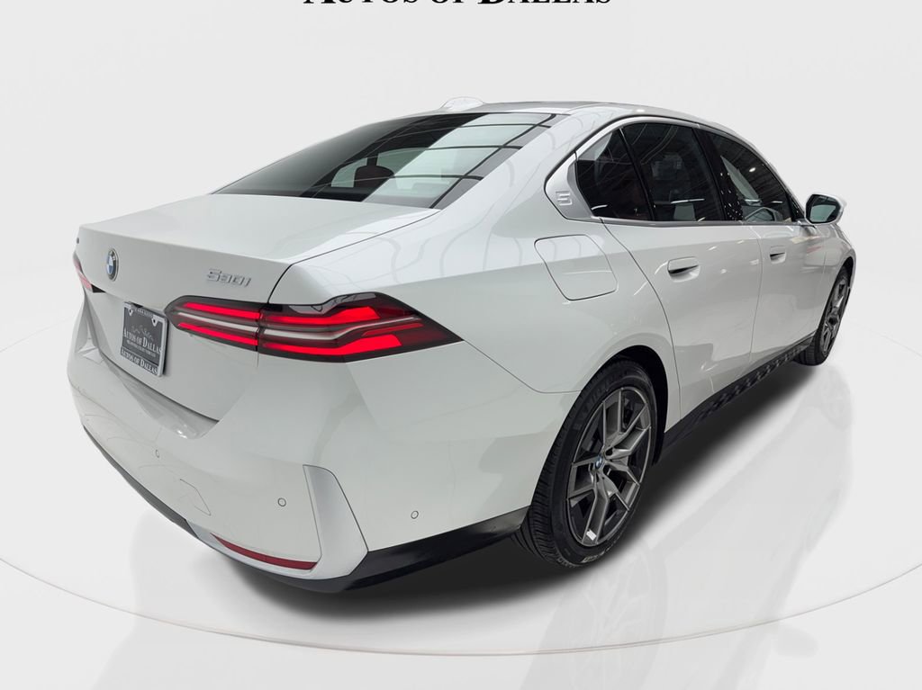 Used 2026 BMW 530i xDrive image 9