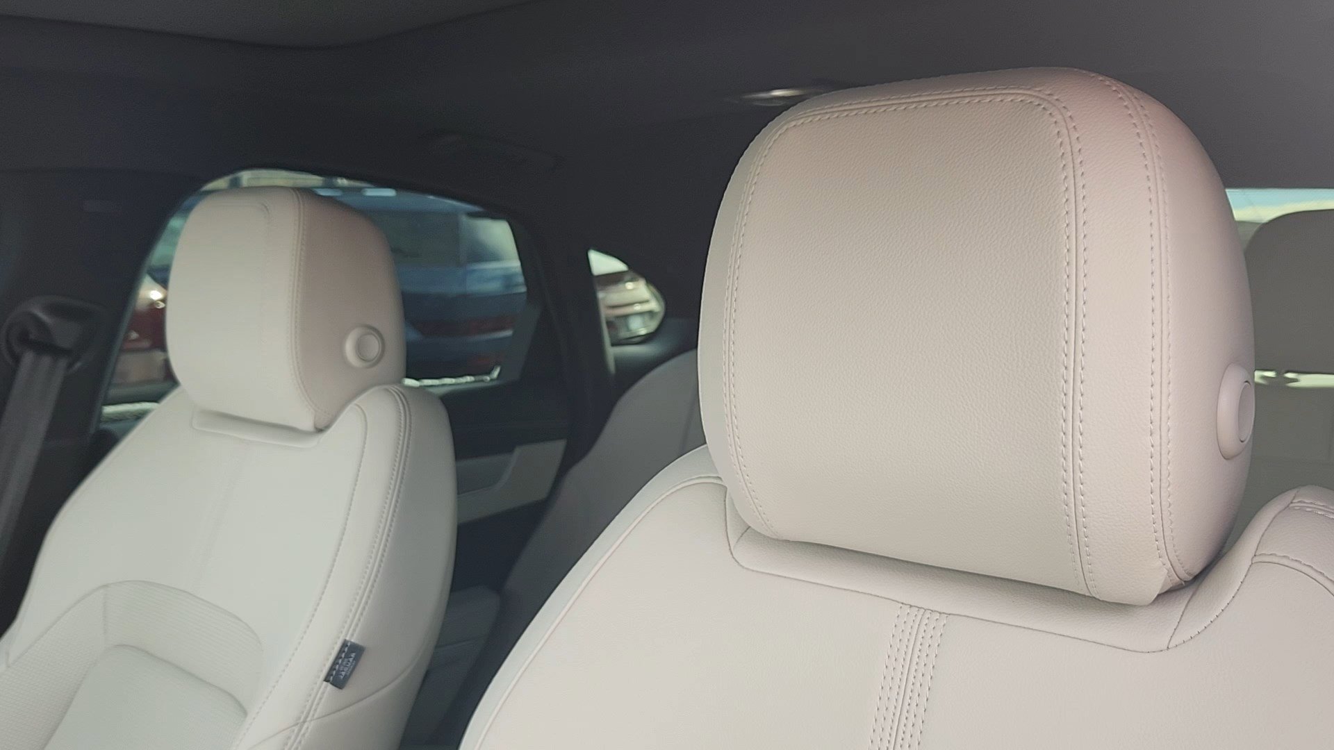 Used 2024 Jaguar XF R-Dynamic SE image 10