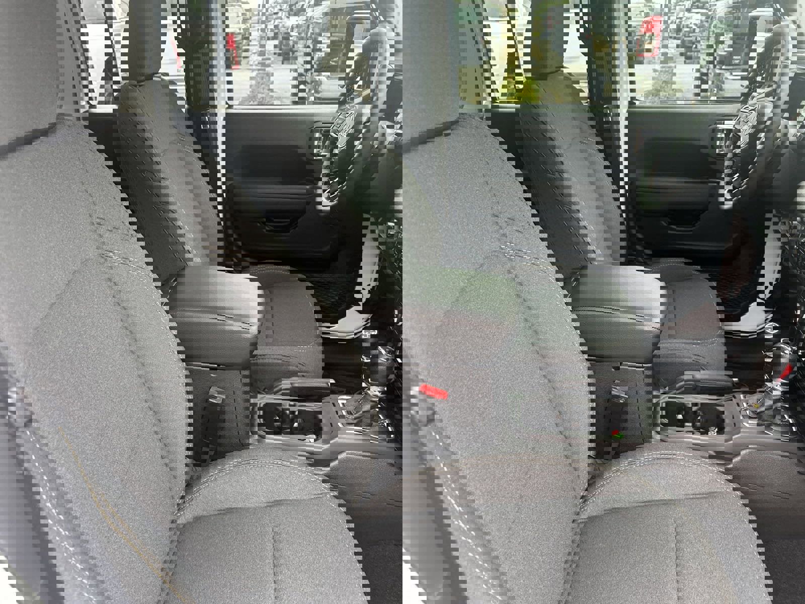 New 2024 Jeep Wrangler Unlimited Sport image 29