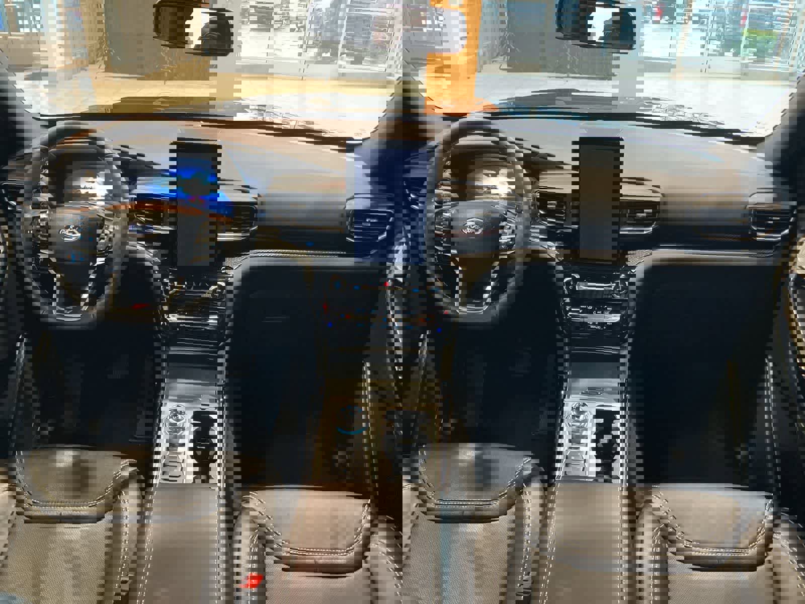 Used 2024 Ford Explorer ST w/ Equipment Group 401A image 28