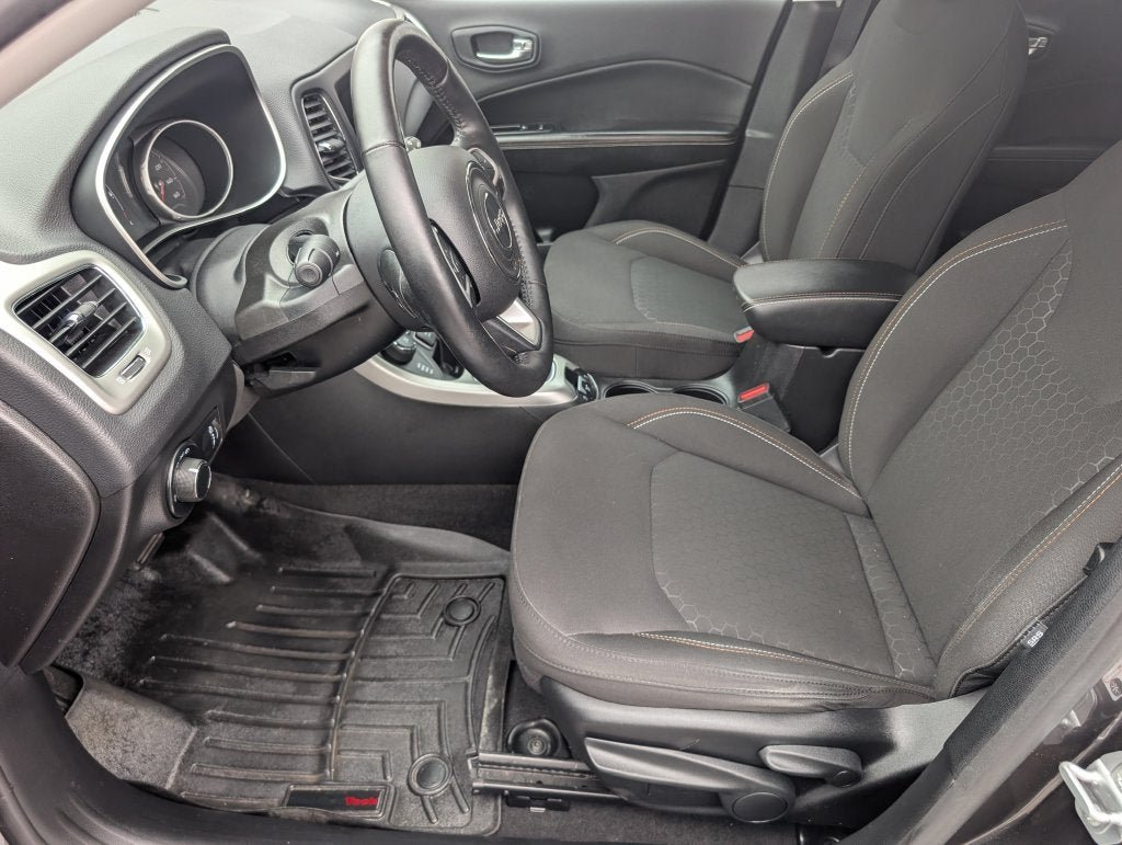 Used 2021 Jeep Compass Sport w/ Cold Weather Group AWD/4WD image 13