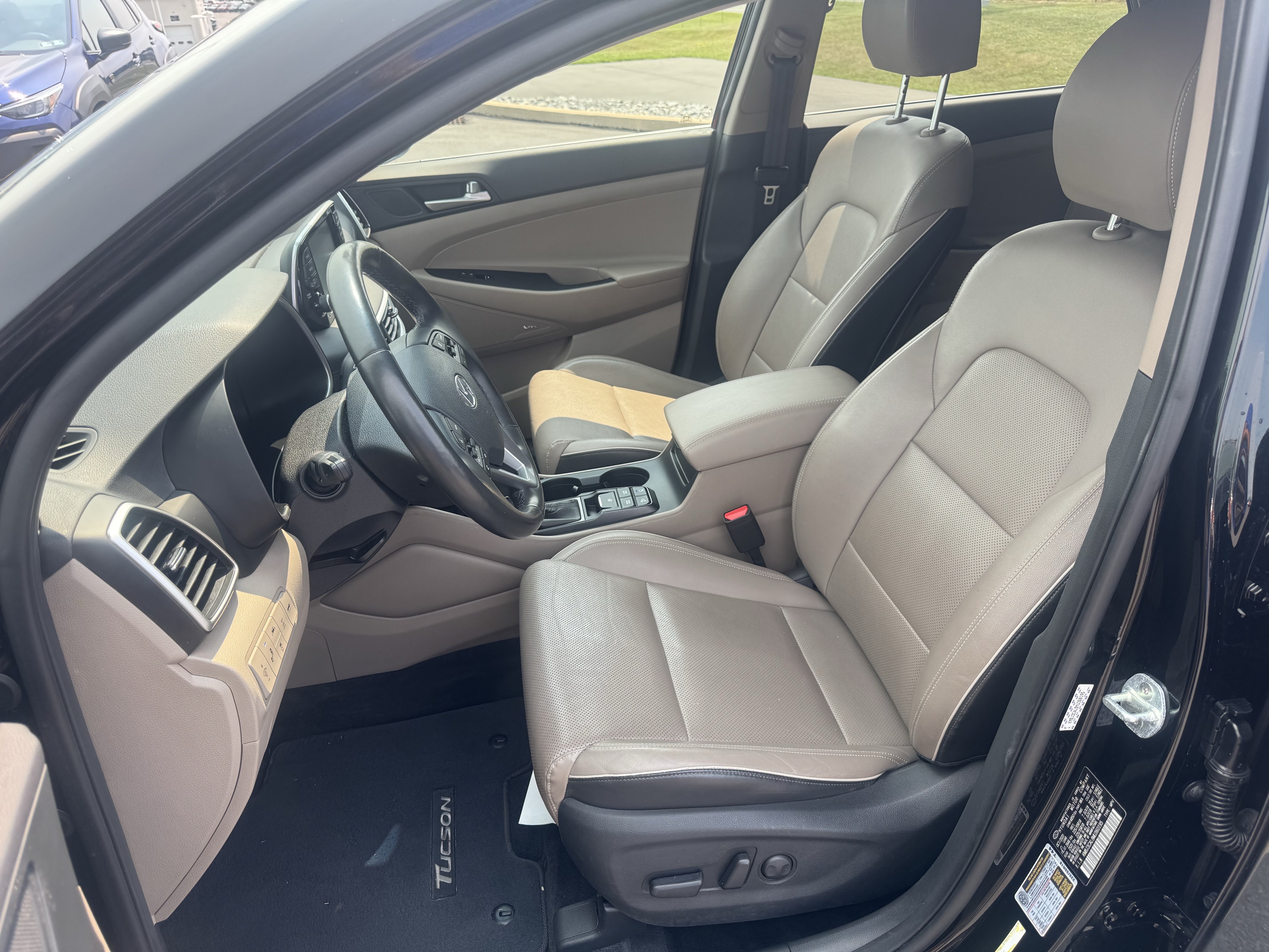 Used 2021 Hyundai Tucson Limited AWD/4WD image 12