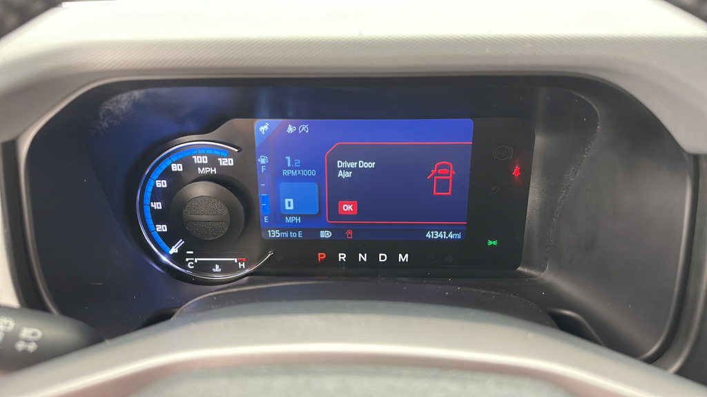 Used 2023 Ford Bronco Big Bend w/ Sasquatch Package AWD/4WD image 16
