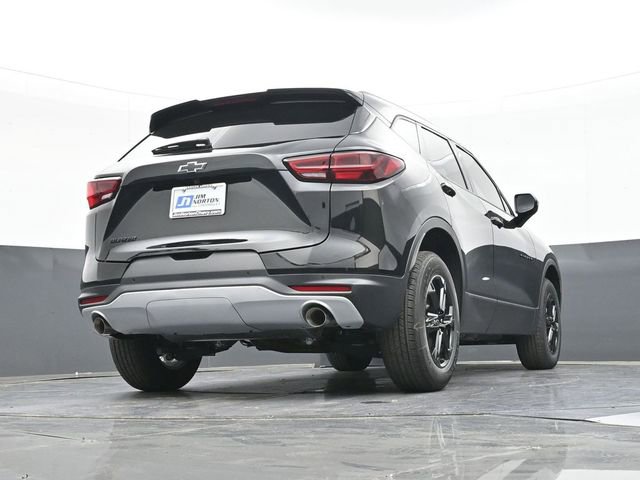 New 2025 Chevrolet Blazer LT w/ Midnight/Sport Edition FWD image 46