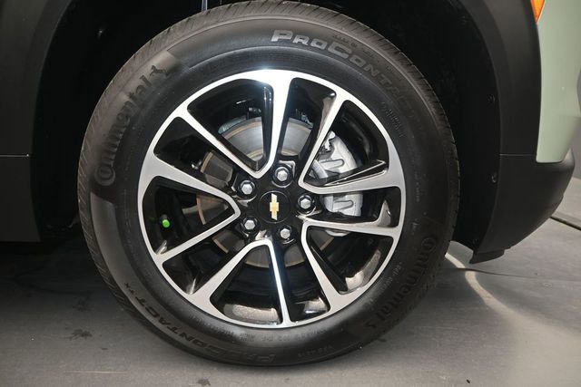 Used 2025 Chevrolet TrailBlazer LT FWD image 17