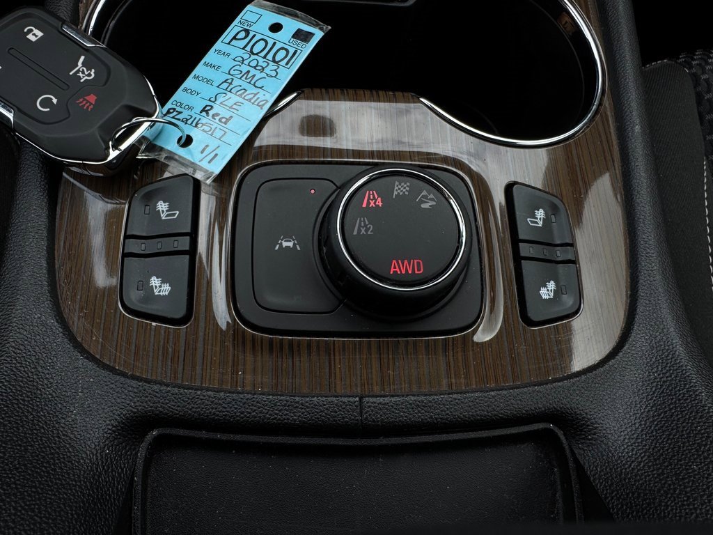 Used 2023 GMC Acadia SLE w/ Driver Convenience Package image 27