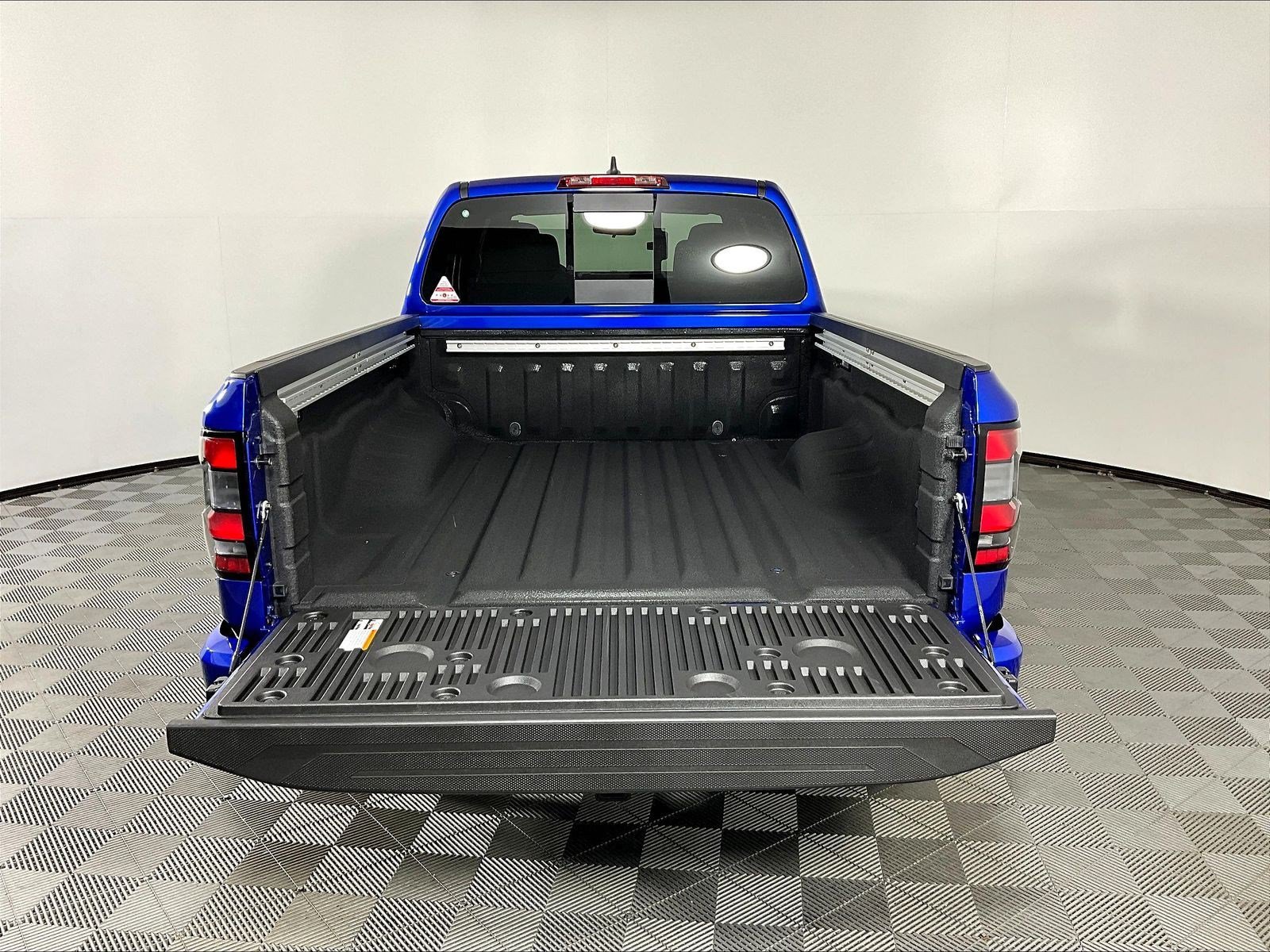 New 2027 Nissan Frontier SV w/ SV Convenience Package AWD/4WD image 21