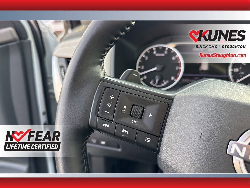 Used 2025 Nissan Rogue SV image 33