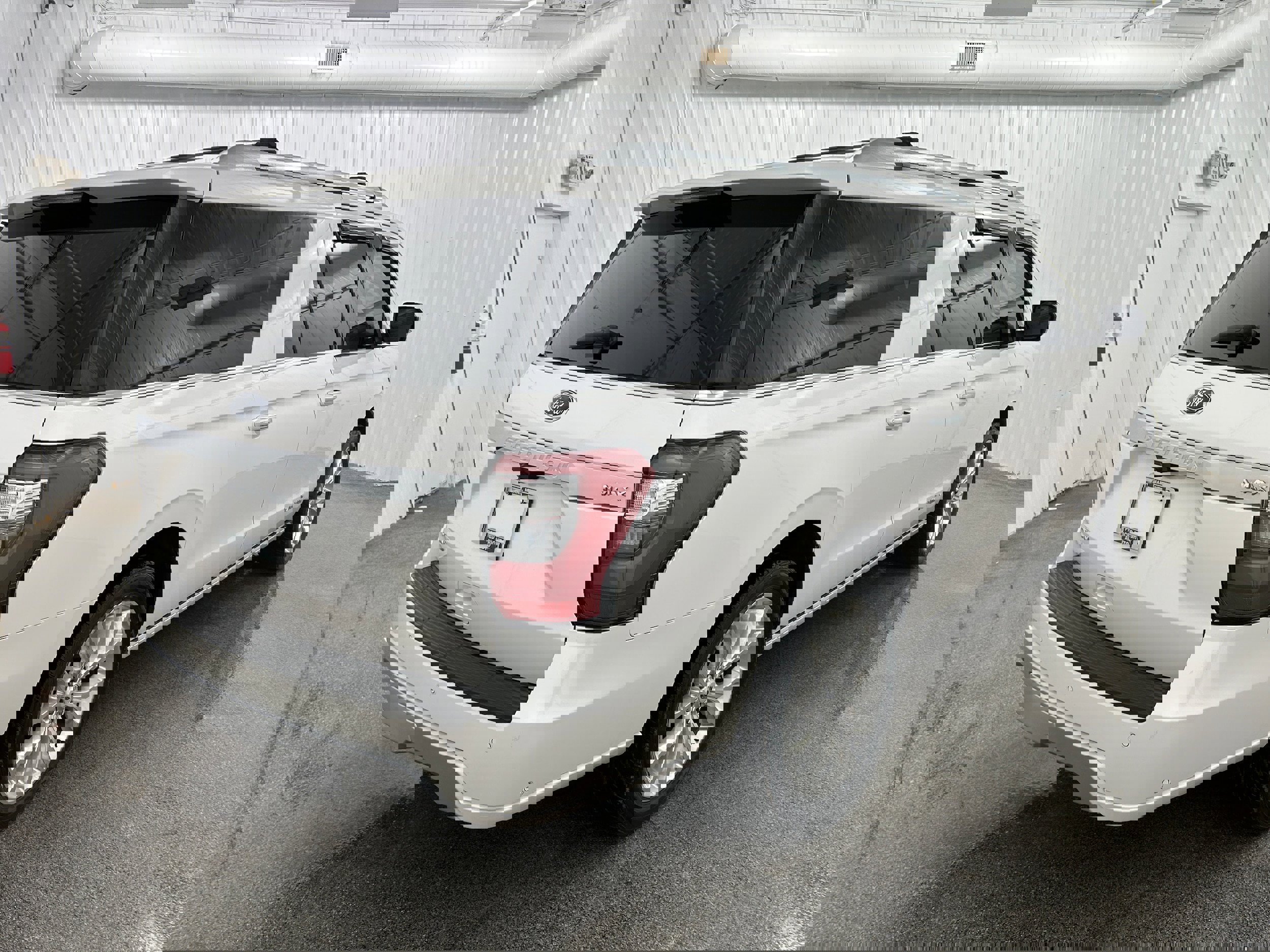 Used 2018 Ford Expedition Max Platinum image 40