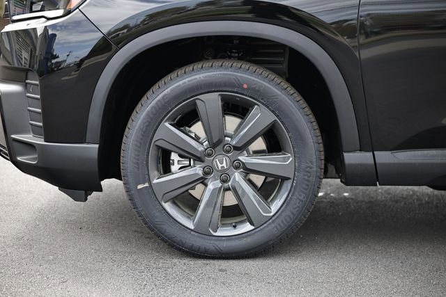 New 2026 Honda Pilot Sport image 6