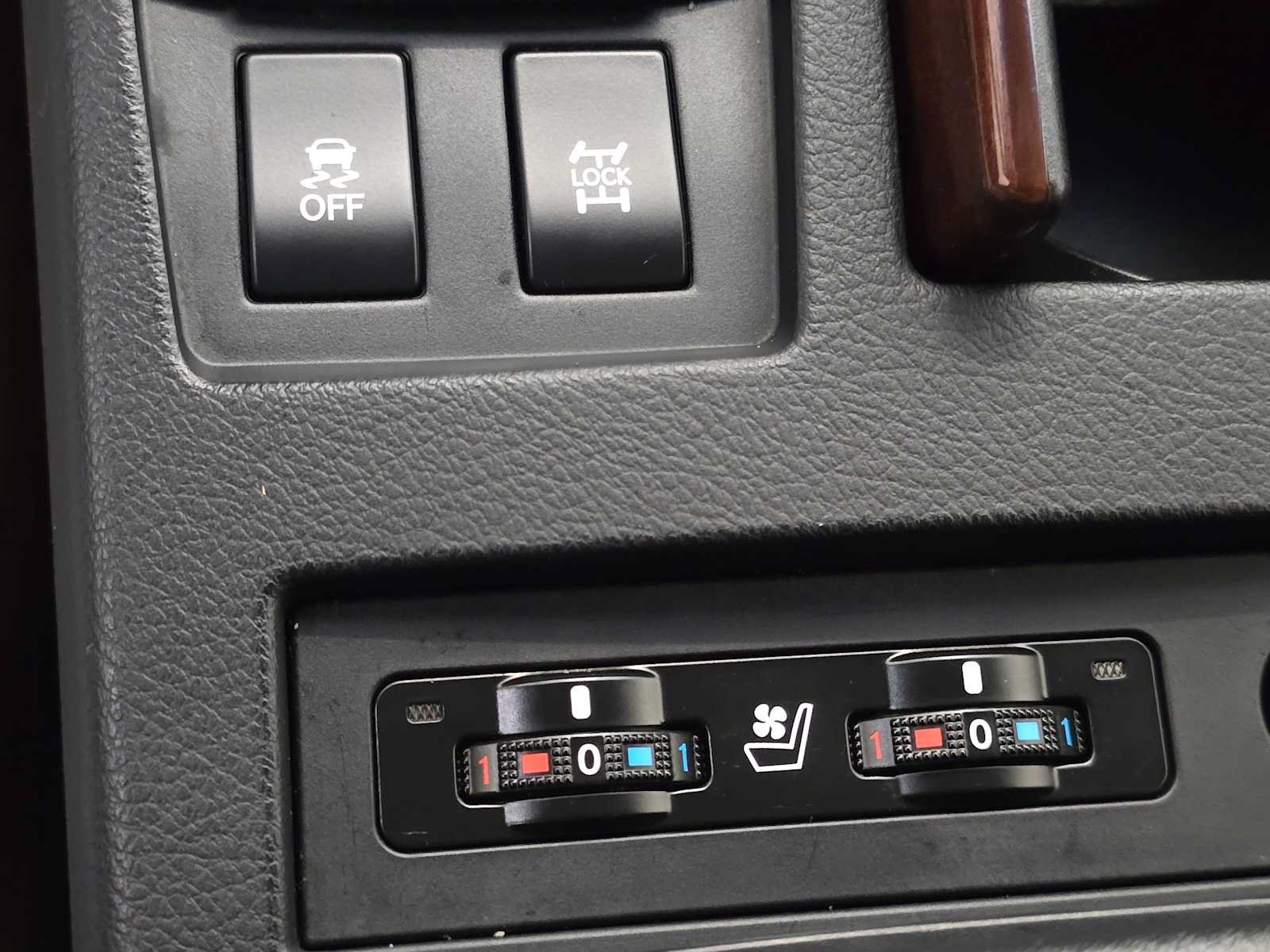 Used 2014 Lexus RX 350 AWD w/ Navigation Package image 18