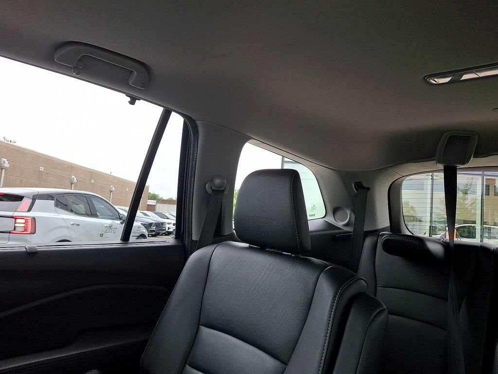Used 2021 Honda Pilot Touring image 12