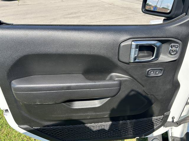 Used 2022 Jeep Gladiator Sport AWD/4WD image 13