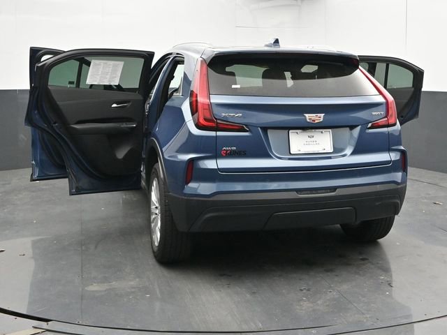 Used 2024 Cadillac XT4 Luxury w/ Cold Weather Package AWD/4WD image 56