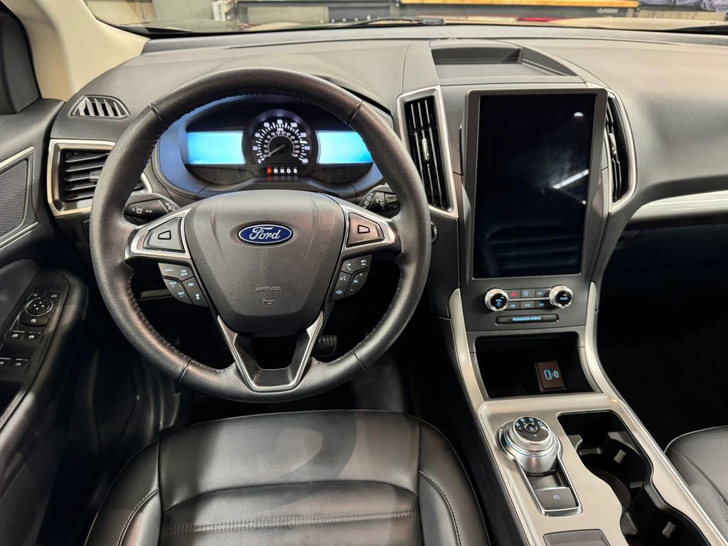 Used 2024 Ford Edge SEL image 18