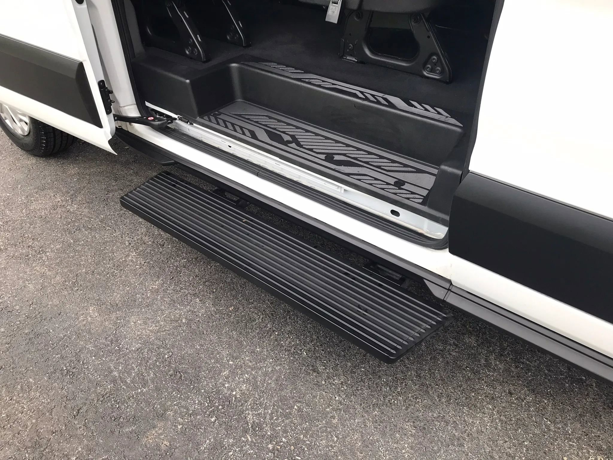 Used 2023 Ford Transit 350 XL RWD image 47