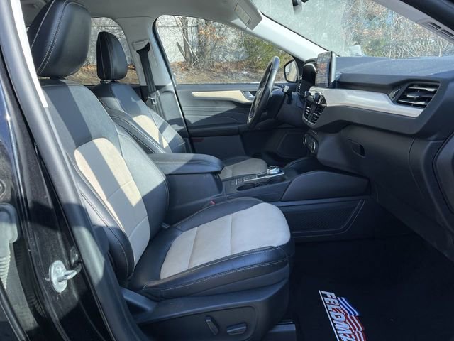 Used 2022 Ford Escape Titanium w/ Titanium Premium Package image 29