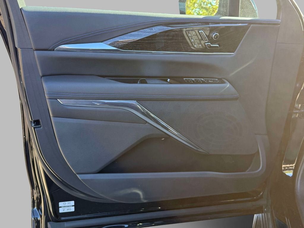 New 2025 Cadillac Escalade IQ Luxury 1 AWD/4WD image 14