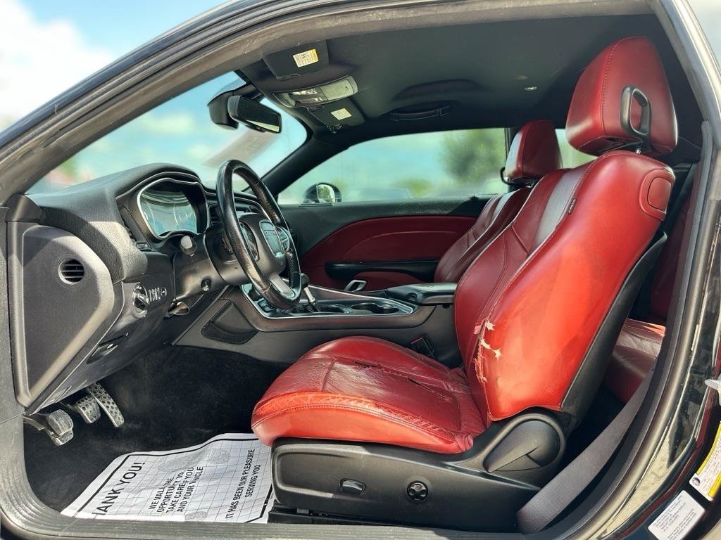 Used 2015 Dodge Challenger R/T Plus RWD image 15