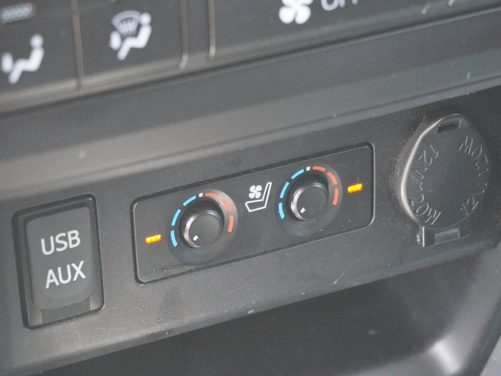 Used 2016 Toyota 4Runner Limited AWD/4WD image 22