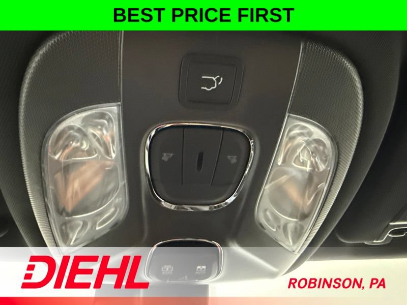 New 2026 Jeep Compass Trailhawk w/ Sun, Sound & Navigation Group AWD/4WD image 32