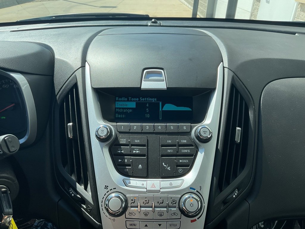 Used 2011 Chevrolet Equinox LT w/ Driver Convenience Package image 16