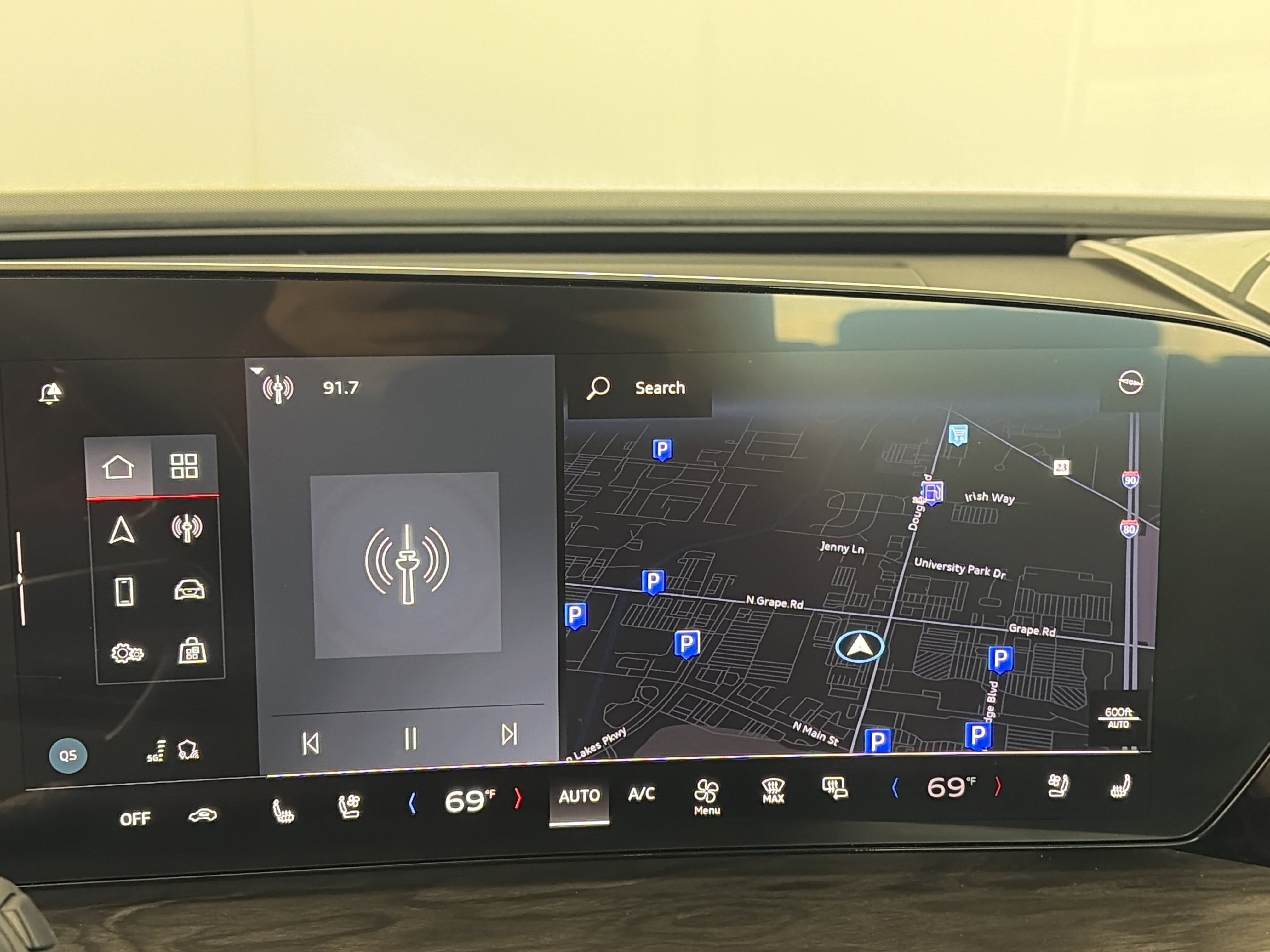 Used 2025 Audi Q5 Premium Plus w/ Premium Plus image 19