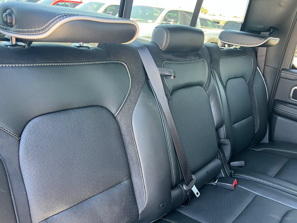 New 2026 RAM 1500 Laramie AWD/4WD image 18
