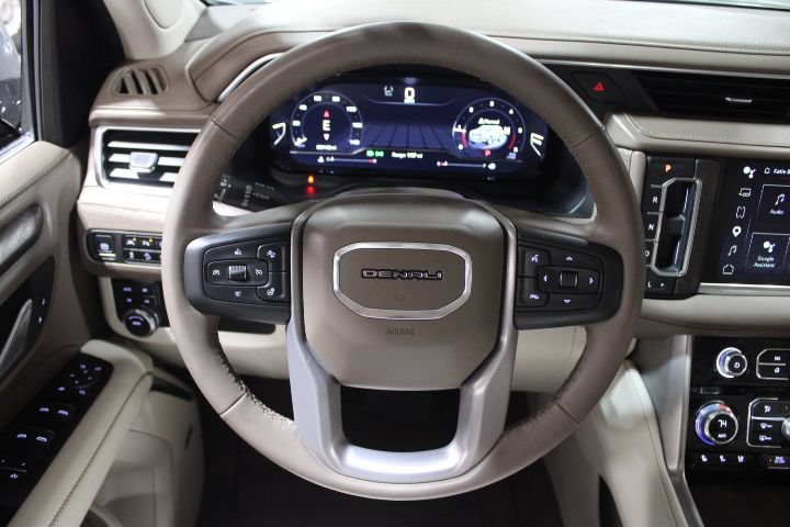 Used 2024 GMC Yukon XL Denali AWD/4WD image 37