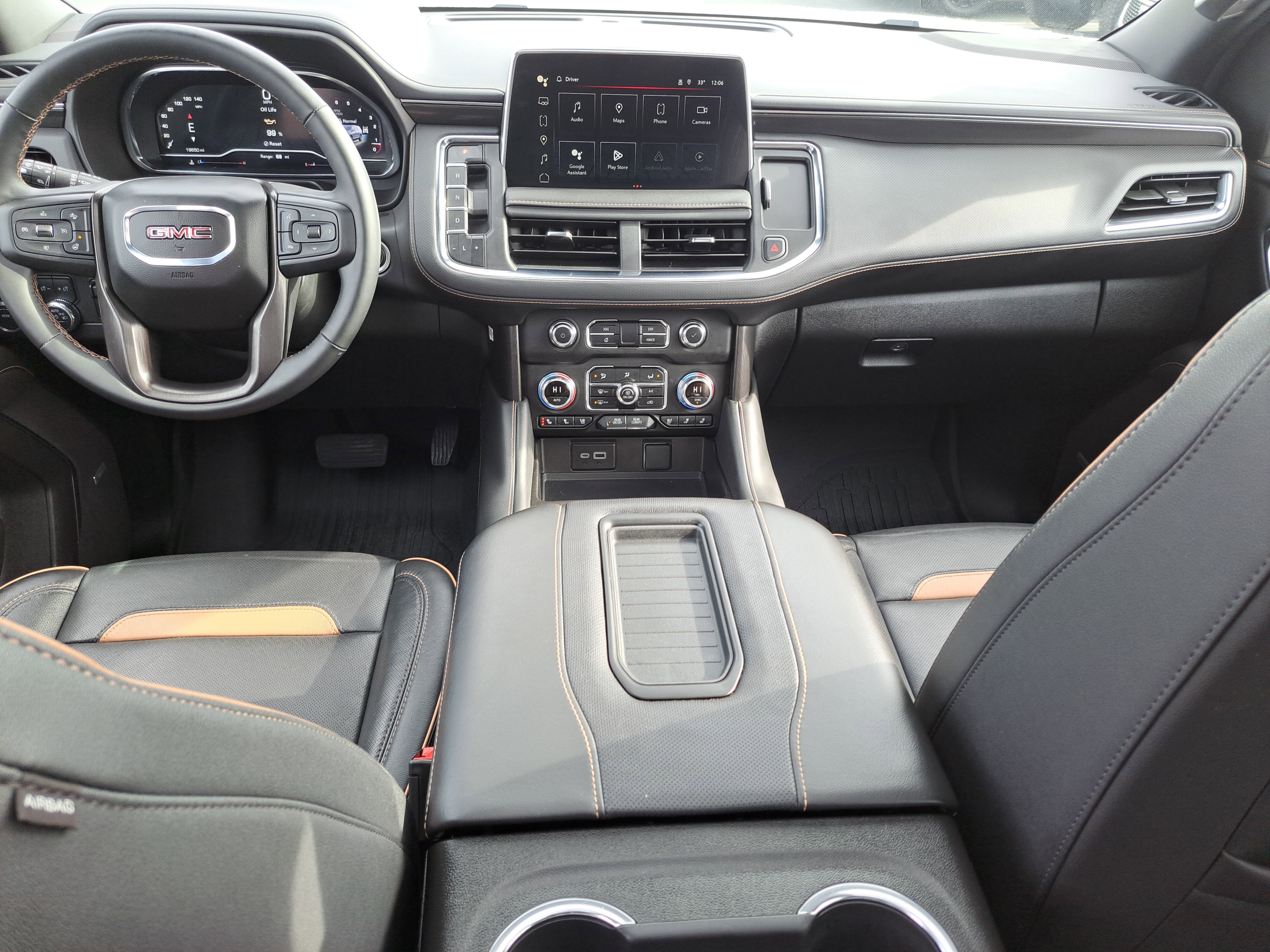 Used 2024 GMC Yukon AT4 w/ Technology Package image 9