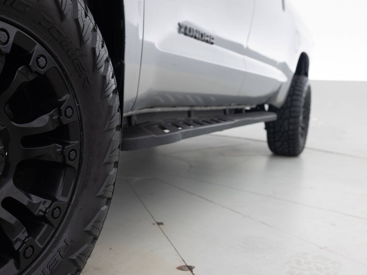 Used 2015 Toyota Tundra SR5 w/ SR5 Upgrade Package RWD image 27