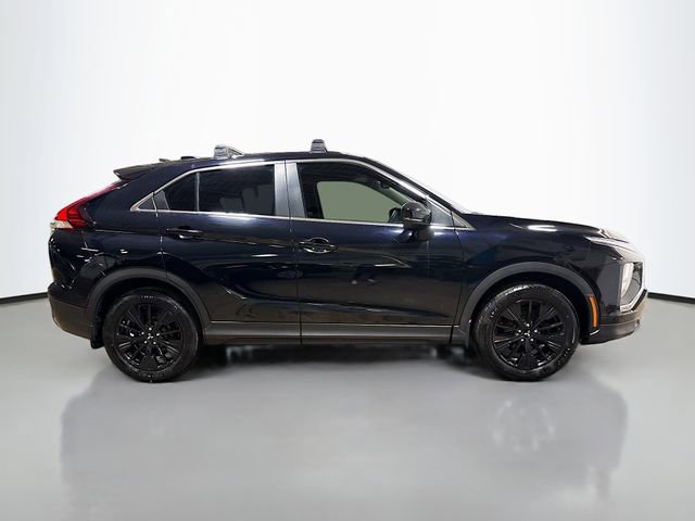 Used 2022 Mitsubishi Eclipse Cross LE image 6