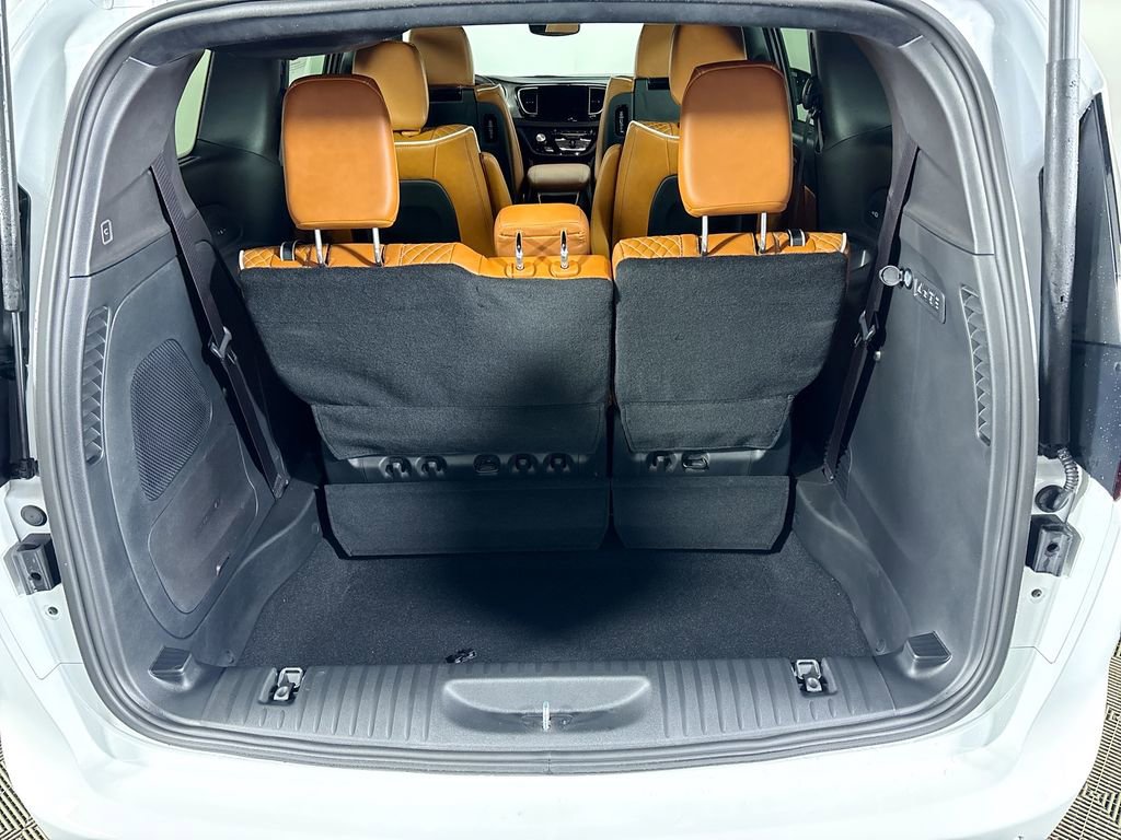 New 2026 Chrysler Pacifica Pinnacle image 21