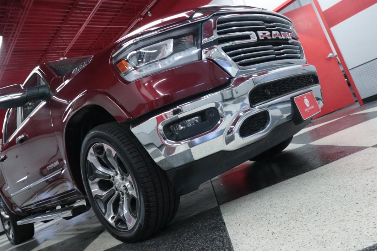 Used 2019 RAM 1500 Laramie AWD/4WD image 36