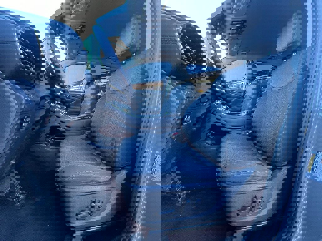 Used 2023 Hyundai Santa Fe SEL image 7