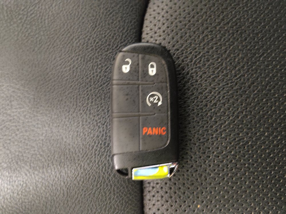 Used 2023 Jeep Compass Latitude AWD/4WD image 32