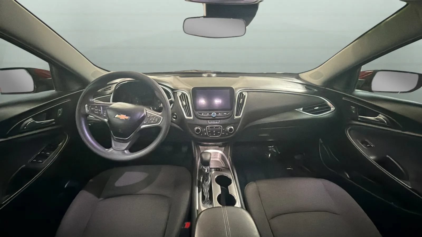Used 2021 Chevrolet Malibu LT FWD image 9