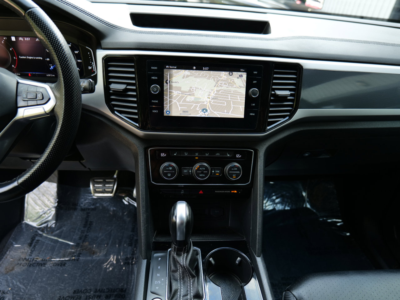 Used 2022 Volkswagen Atlas Cross Sport SEL R-Line image 24