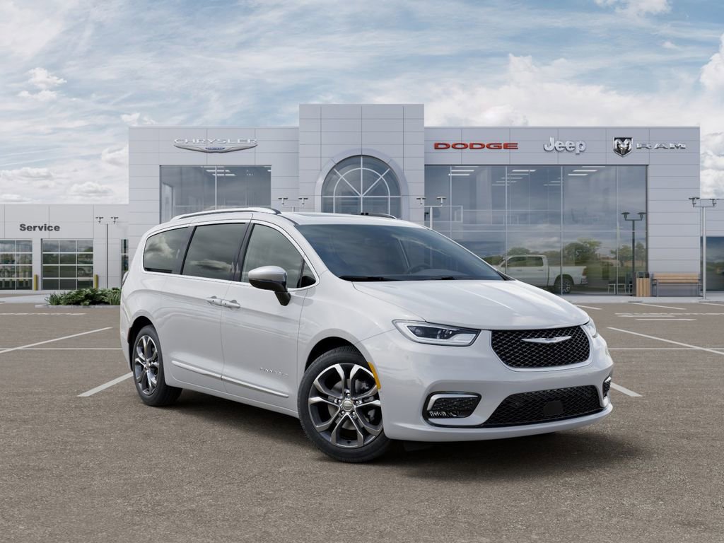 New 2025 Chrysler Pacifica Pinnacle w/ Trailer Tow Group image 5