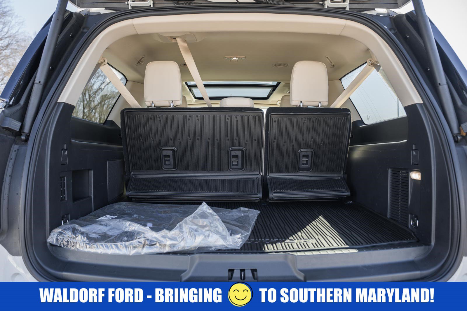 Used 2024 Ford Expedition Max Platinum image 11